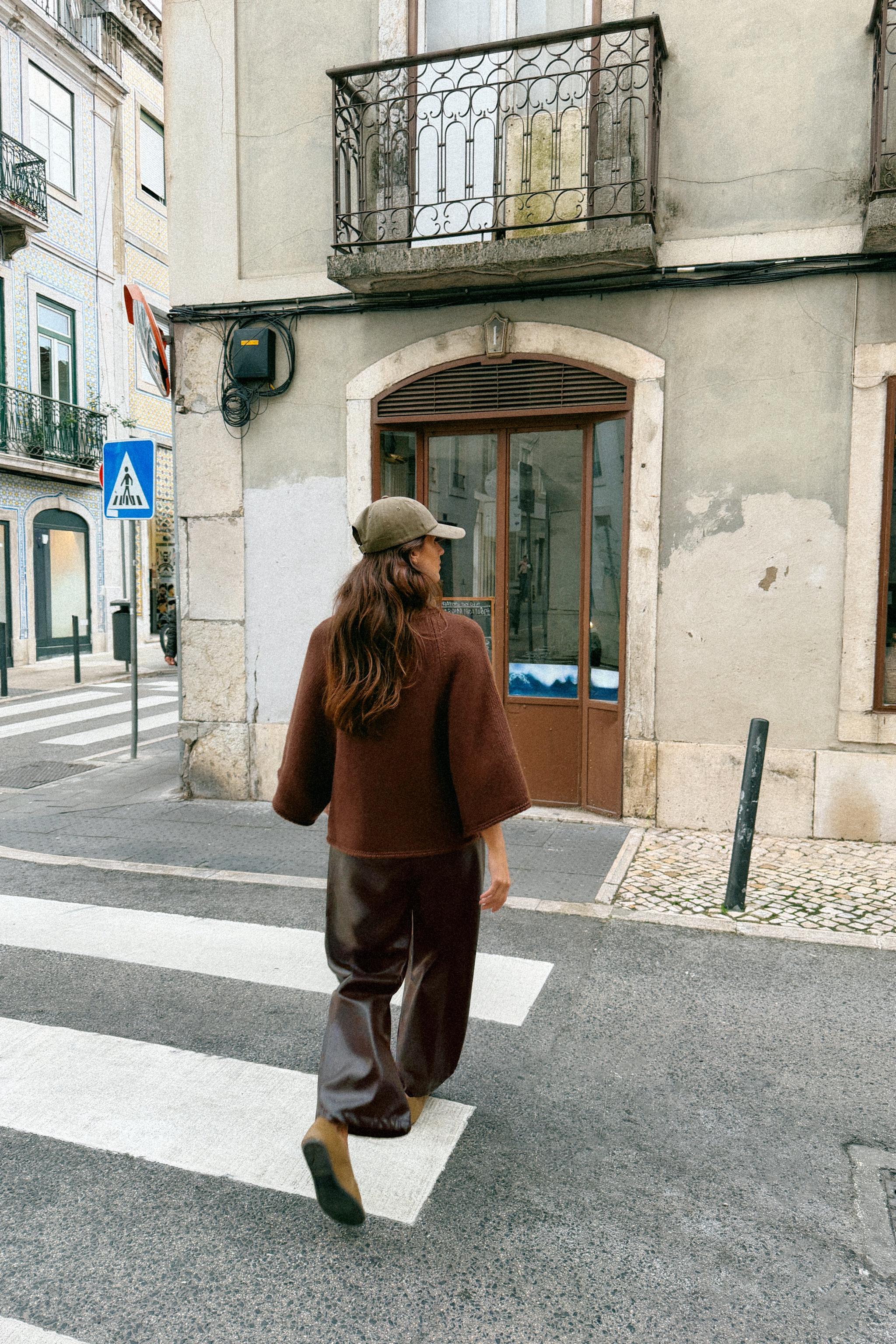 WIDE SLEEVE KNIT JUMPER